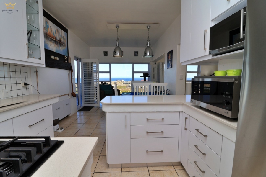 3 Bedroom Property for Sale in Sunny Seas Estate Western Cape